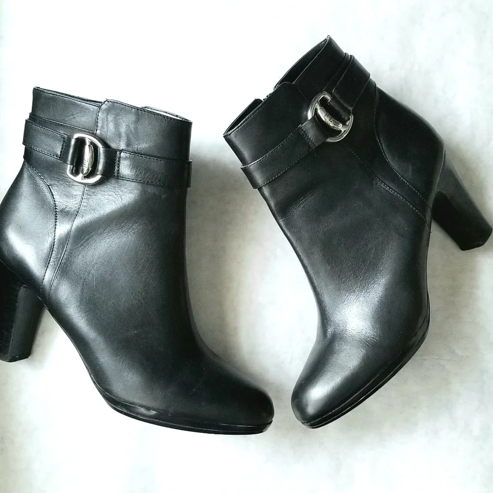 Ralph Lauren Mandy black leather heel booties